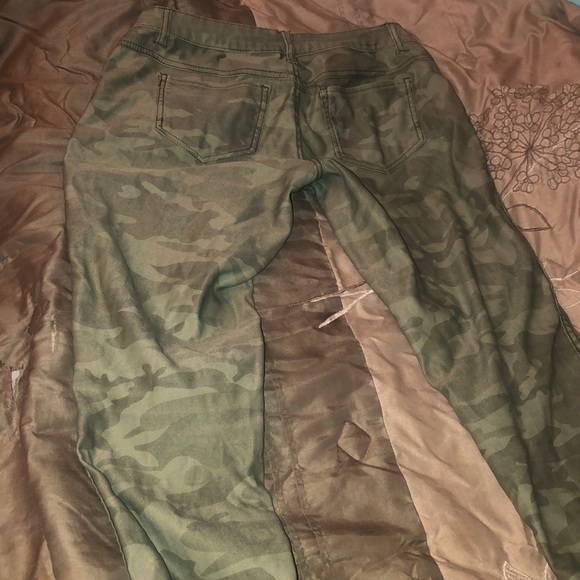 Reversible camouflage skinny  pants - Picture 4 of 7